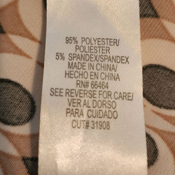 SANDRA  DARREN WOMEN'S DRESS WITH CAPPED SLEEVES RUCHED WAIST GEO DESIGN SIZE 10 - Picture 6 of 8